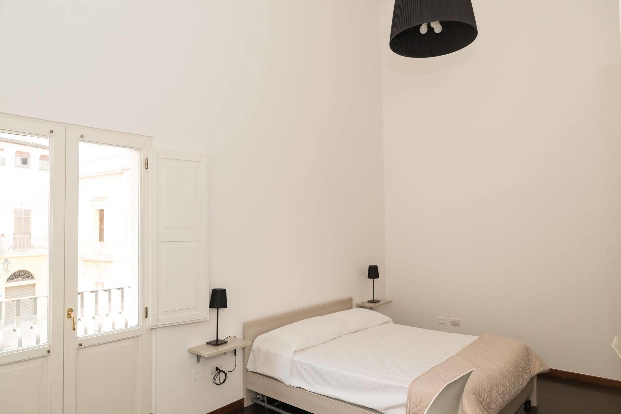레체 Gatto Bianco La Dimora Storica B&B 외부 사진